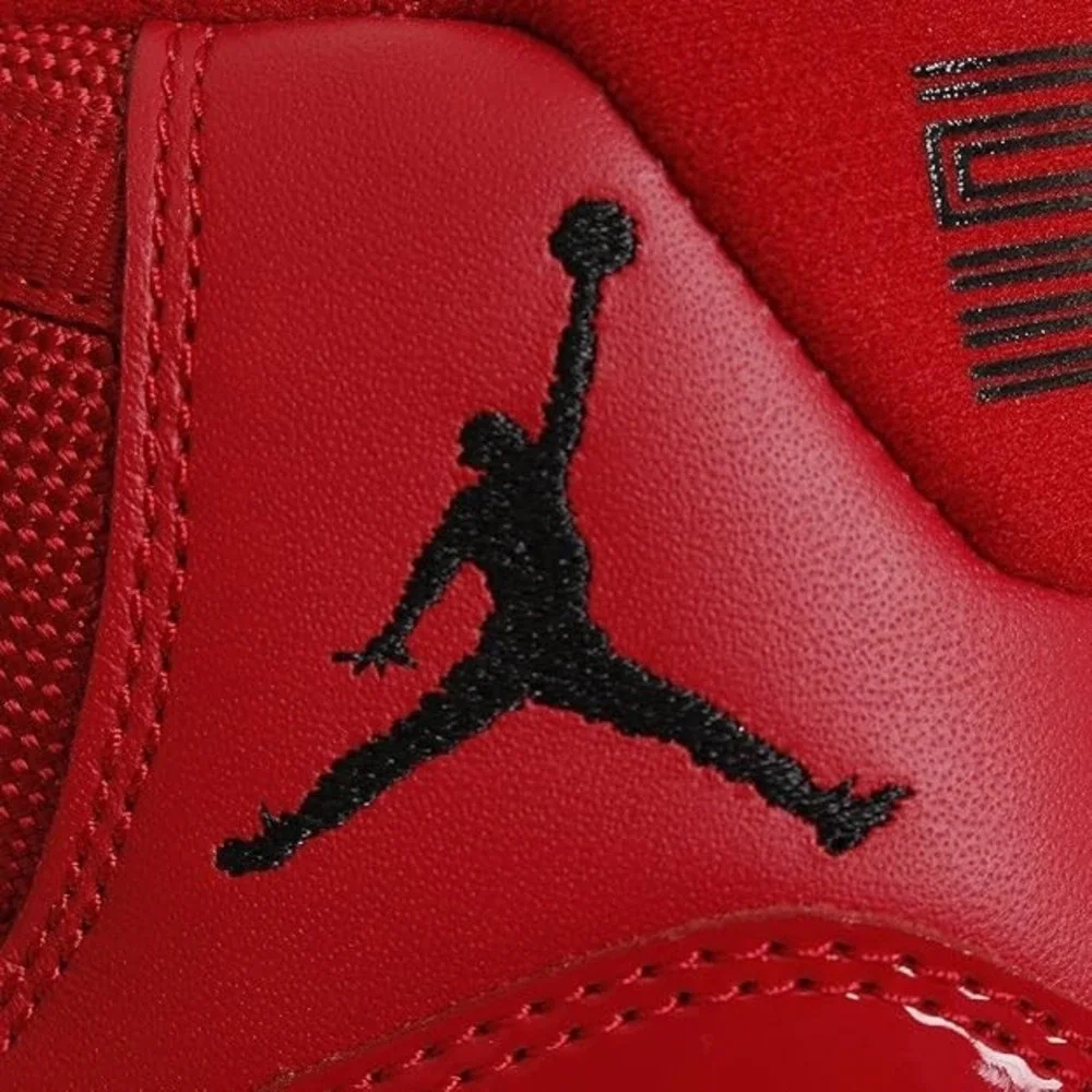 Jordan Air Jordan 11 Retro Men 9.5 Red New Win Like 96 378037-623